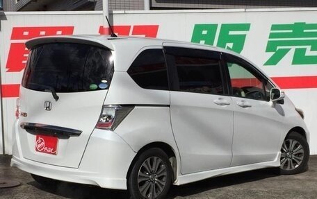 Honda Freed I, 2014 год, 990 000 рублей, 4 фотография