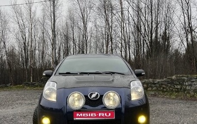Toyota Yaris III рестайлинг, 2006 год, 700 000 рублей, 1 фотография