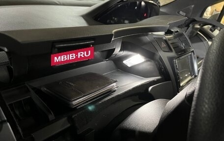 Toyota Yaris III рестайлинг, 2006 год, 700 000 рублей, 14 фотография