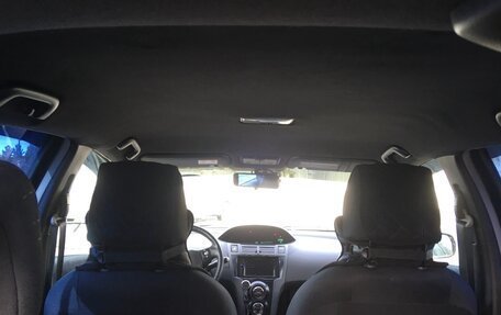 Toyota Yaris III рестайлинг, 2006 год, 700 000 рублей, 18 фотография