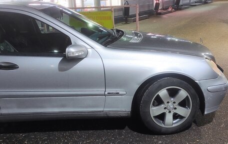 Mercedes-Benz C-Класс, 2002 год, 410 000 рублей, 2 фотография