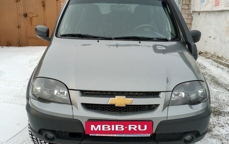 Chevrolet Niva I рестайлинг, 2019 год, 950 000 рублей, 3 фотография