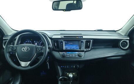 Toyota RAV4, 2017 год, 2 350 000 рублей, 16 фотография