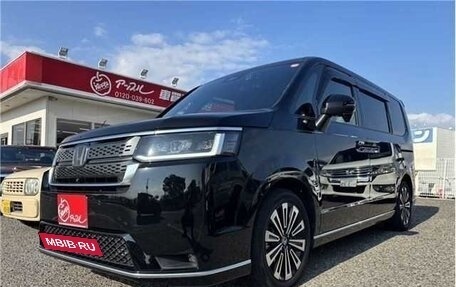 Honda Stepwgn, 2022 год, 2 400 000 рублей, 1 фотография