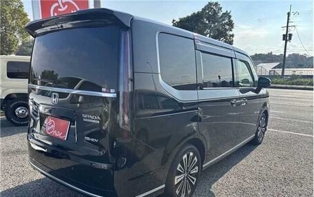 Honda Stepwgn, 2022 год, 2 400 000 рублей, 5 фотография