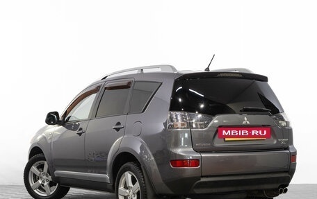 Mitsubishi Outlander III рестайлинг 3, 2008 год, 1 599 000 рублей, 7 фотография