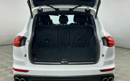 Porsche Cayenne III, 2016 год, 3 999 000 рублей, 8 фотография