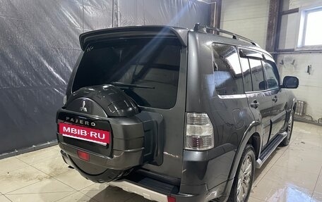 Mitsubishi Pajero IV, 2011 год, 2 000 000 рублей, 5 фотография