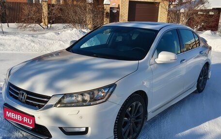 Honda Accord IX рестайлинг, 2013 год, 1 690 000 рублей, 5 фотография