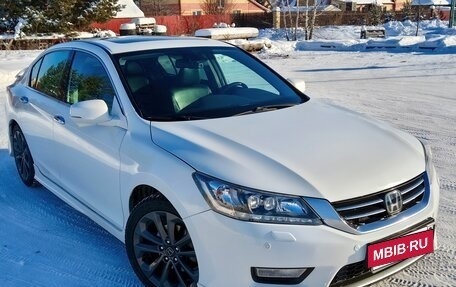 Honda Accord IX рестайлинг, 2013 год, 1 690 000 рублей, 3 фотография