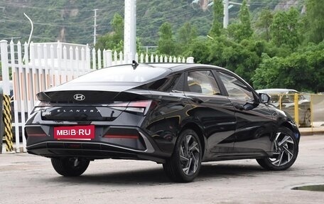 Hyundai Elantra, 2025 год, 1 900 000 рублей, 8 фотография