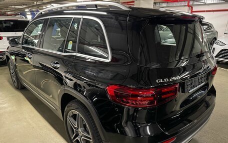 Mercedes-Benz GLB, 2024 год, 6 850 000 рублей, 4 фотография