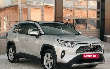 Toyota RAV4, 2020 год, 3 465 000 рублей, 3 фотография