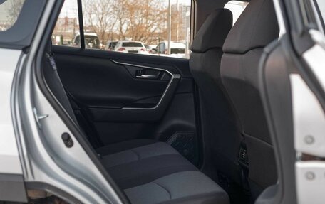 Toyota RAV4, 2020 год, 3 465 000 рублей, 17 фотография