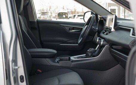 Toyota RAV4, 2020 год, 3 465 000 рублей, 18 фотография