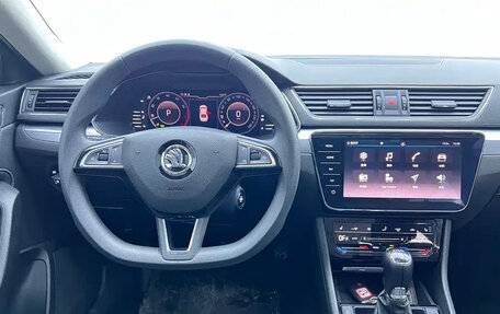 Skoda Superb III рестайлинг, 2021 год, 1 573 911 рублей, 13 фотография