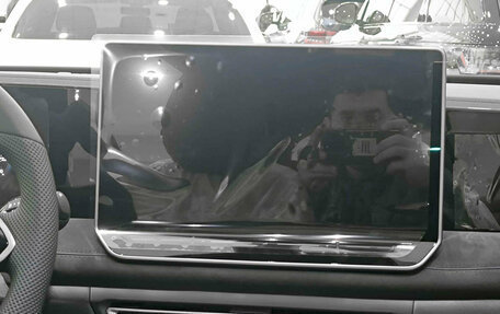 Volkswagen Tiguan, 2025 год, 5 150 000 рублей, 15 фотография