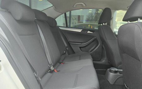 Volkswagen Jetta VI, 2013 год, 610 000 рублей, 11 фотография