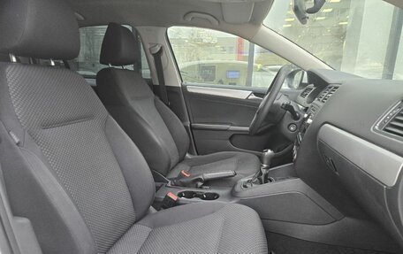 Volkswagen Jetta VI, 2013 год, 610 000 рублей, 10 фотография