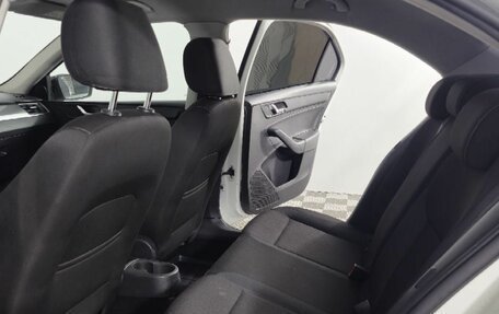 Skoda Rapid I, 2015 год, 820 000 рублей, 8 фотография