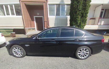 BMW 5 серия, 2011 год, 2 700 000 рублей, 4 фотография