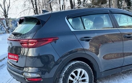 KIA Sportage IV рестайлинг, 2020 год, 2 400 000 рублей, 9 фотография