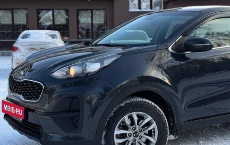 KIA Sportage IV рестайлинг, 2020 год, 2 400 000 рублей, 11 фотография