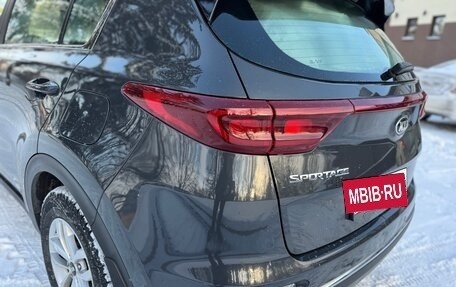 KIA Sportage IV рестайлинг, 2020 год, 2 400 000 рублей, 10 фотография