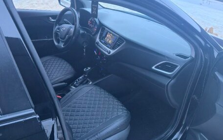 Hyundai Solaris II рестайлинг, 2017 год, 1 225 000 рублей, 5 фотография