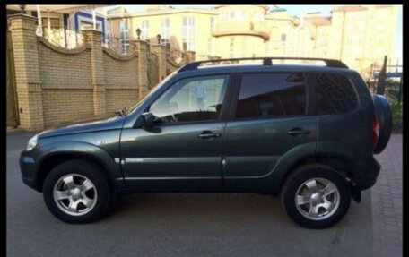 Chevrolet Niva I рестайлинг, 2011 год, 620 000 рублей, 2 фотография