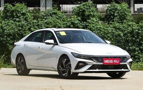 Hyundai Elantra, 2025 год, 1 900 000 рублей, 3 фотография