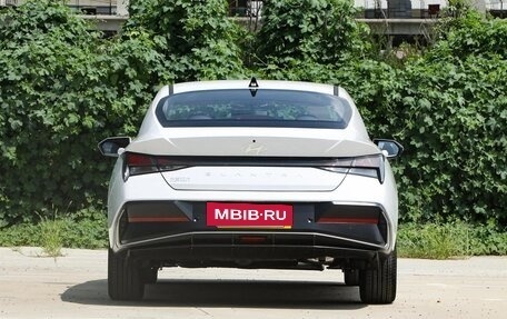 Hyundai Elantra, 2025 год, 1 900 000 рублей, 7 фотография