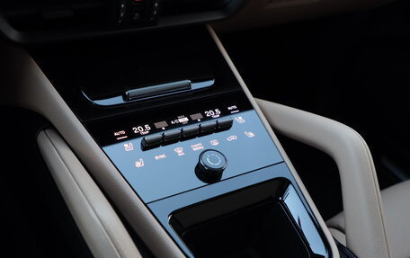 Porsche Cayenne III, 2025 год, 18 950 000 рублей, 12 фотография