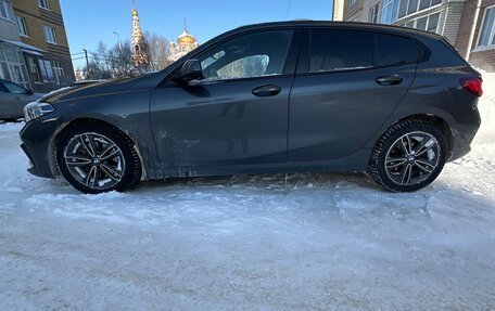 BMW 1 серия, 2019 год, 2 199 999 рублей, 2 фотография