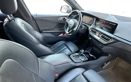 BMW 1 серия, 2019 год, 2 199 999 рублей, 5 фотография