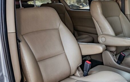 Hyundai Grand Starex Grand Starex I рестайлинг 2, 2010 год, 953 000 рублей, 6 фотография