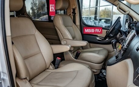 Hyundai Grand Starex Grand Starex I рестайлинг 2, 2010 год, 953 000 рублей, 5 фотография