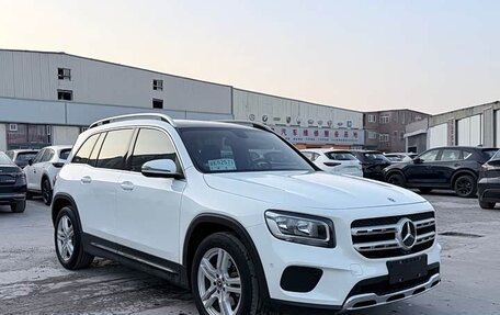 Mercedes-Benz GLB, 2023 год, 2 980 000 рублей, 3 фотография