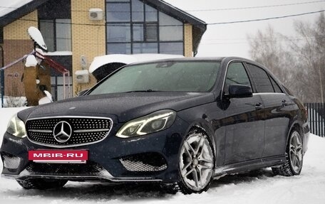 Mercedes-Benz E-Класс, 2013 год, 2 100 000 рублей, 3 фотография