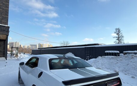 Dodge Challenger III рестайлинг 2, 2020 год, 4 800 000 рублей, 7 фотография