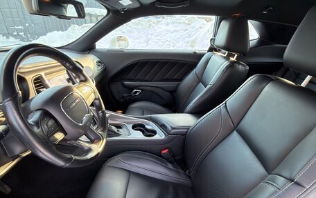 Dodge Challenger III рестайлинг 2, 2020 год, 4 800 000 рублей, 19 фотография