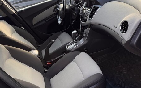 Chevrolet Cruze II, 2011 год, 799 000 рублей, 16 фотография