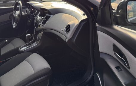 Chevrolet Cruze II, 2011 год, 799 000 рублей, 24 фотография