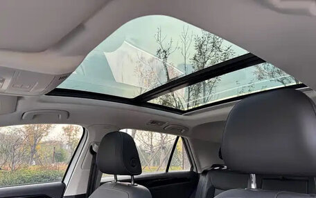 Volkswagen T-Roc I, 2023 год, 1 700 000 рублей, 19 фотография