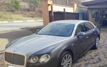 Bentley Flying Spur II, 2016 год, 9 000 000 рублей, 3 фотография