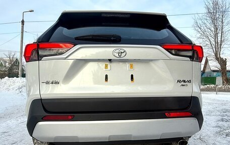 Toyota RAV4, 2025 год, 4 090 000 рублей, 6 фотография