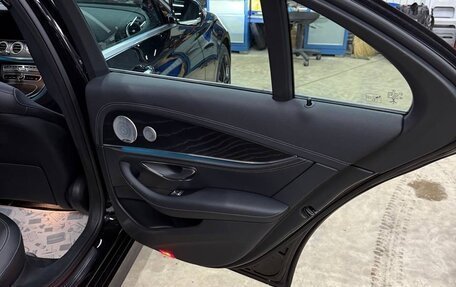 Mercedes-Benz E-Класс, 2020 год, 3 600 000 рублей, 5 фотография