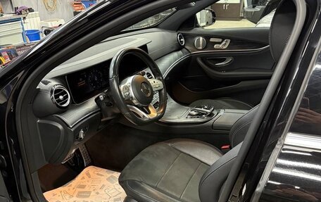 Mercedes-Benz E-Класс, 2020 год, 3 600 000 рублей, 9 фотография