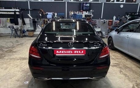 Mercedes-Benz E-Класс, 2020 год, 3 600 000 рублей, 6 фотография