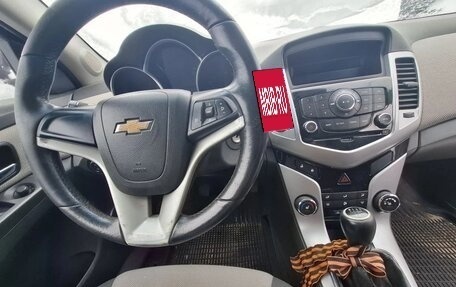 Chevrolet Cruze II, 2009 год, 500 000 рублей, 7 фотография